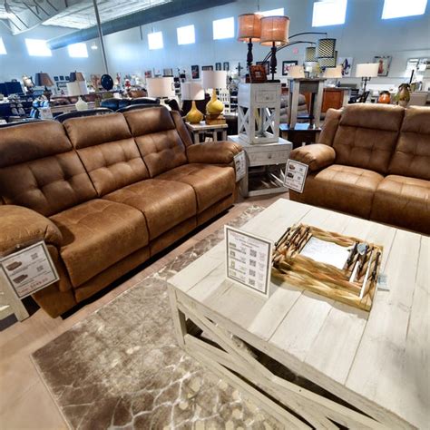 Home furniture baton rouge - Havertys Baton Rouge offers a wide variety of furniture, mattresses, accessories and customization options for your home. Visit the store or use the online room planner to find your style and get free design service. 